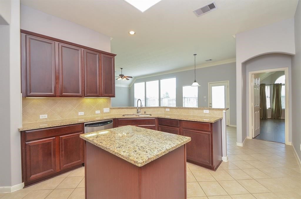 6726 Oakman, Sugar Land, TX 77479 6726 Oakman, Sugar Land, TX 77479