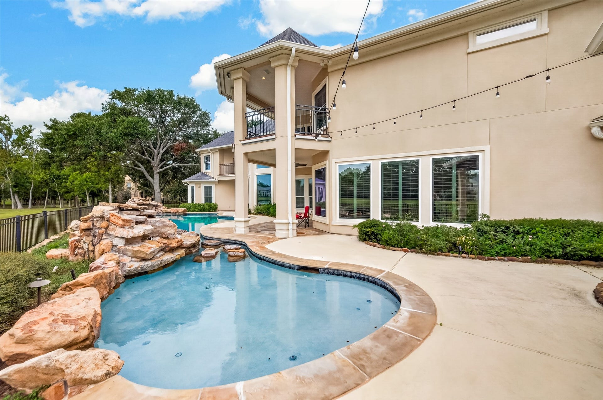 14 Sullivans Landing, Missouri City, TX 77459 14 Sullivans Landing, Missouri City, TX 77459