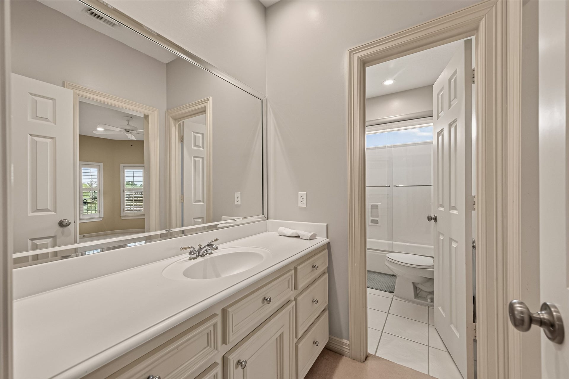 14 Sullivans Landing, Missouri City, TX 77459 14 Sullivans Landing, Missouri City, TX 77459