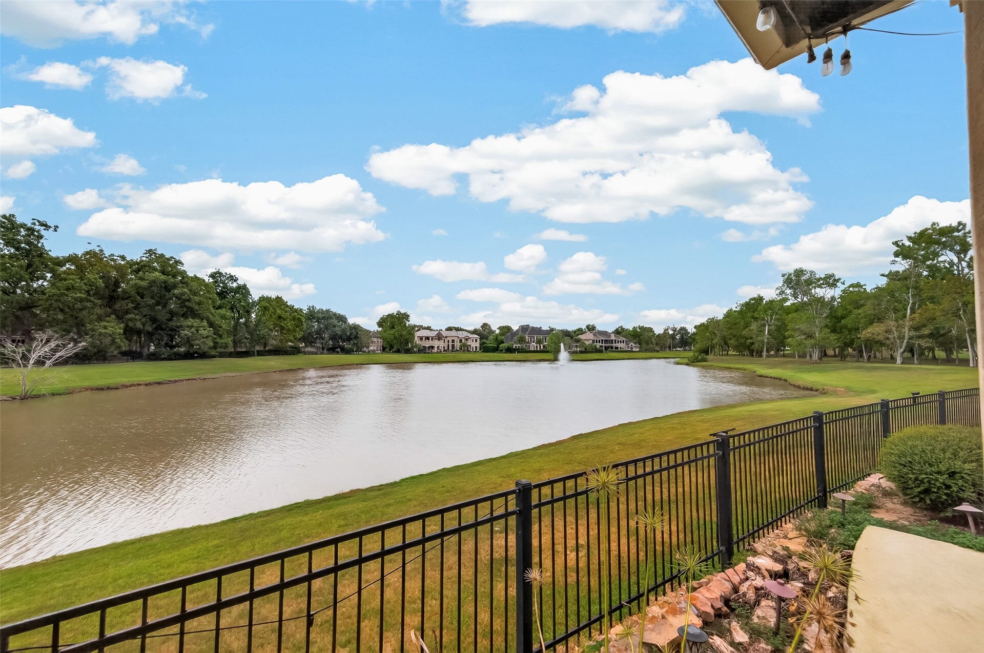 14 Sullivans Landing, Missouri City, TX 77459 14 Sullivans Landing, Missouri City, TX 77459
