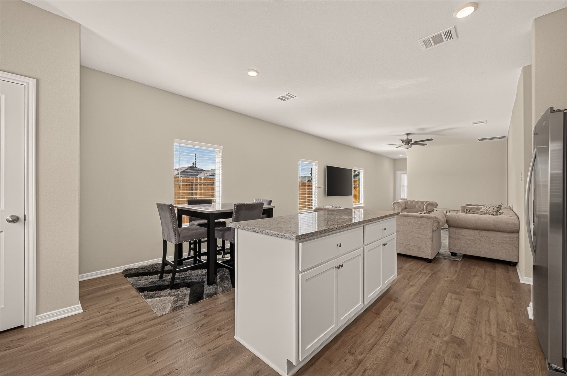 6402 Autumn Equinox Drive, Houston, TX 77048