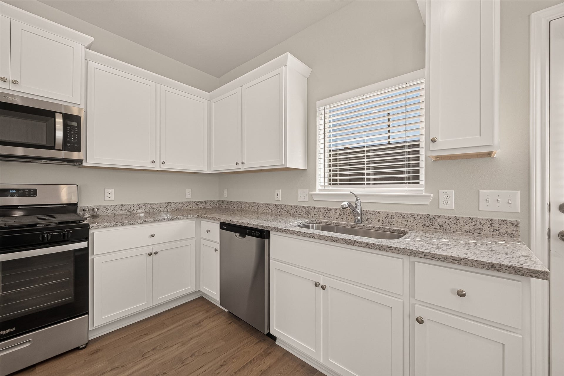 6402 Autumn Equinox Drive, Houston, TX 77048
