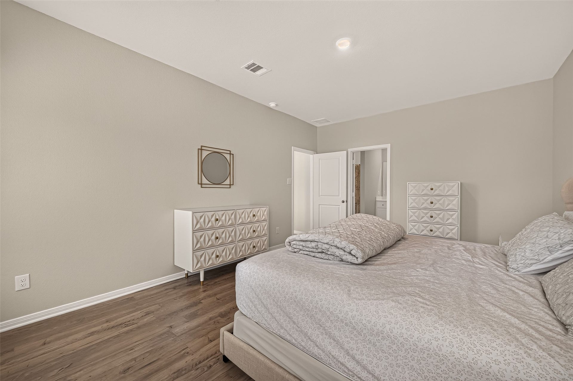 6402 Autumn Equinox Drive, Houston, TX 77048