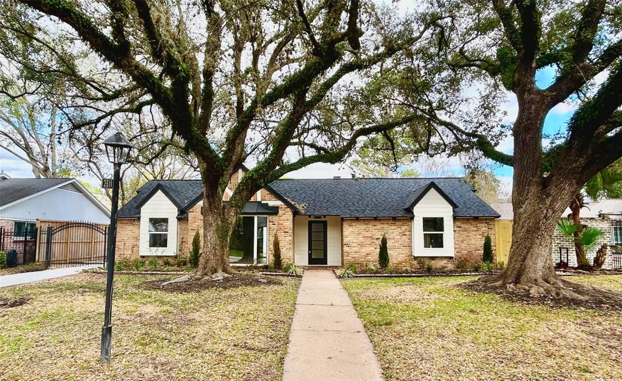 Property photo for 2511 Briarpark Drive, Houston, TX
