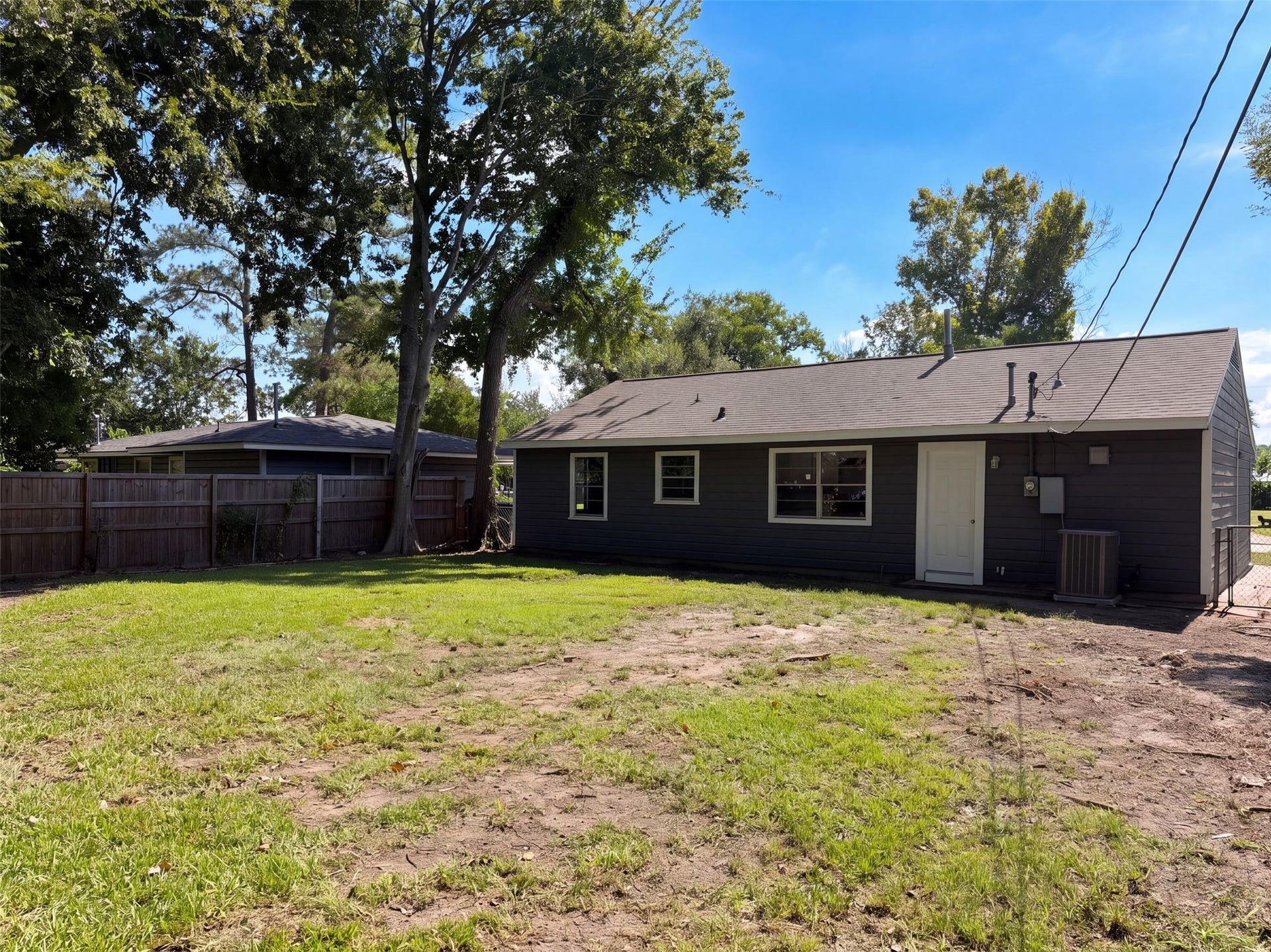 7405 Sterlingshire Street, Houston, TX 77016 7405 Sterlingshire Street, Houston, TX 77016