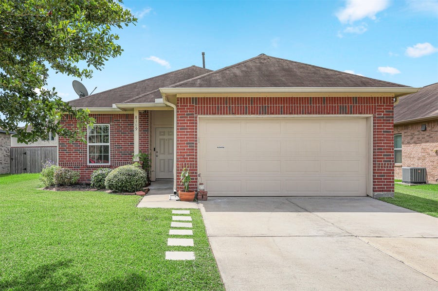 Property photo for 8109 Quartz Lane, Texas City, TX