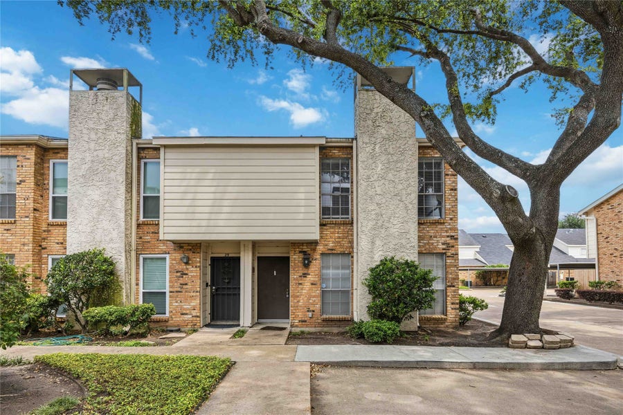 Property photo for 6201 Beverlyhill Street, #30, Houston, TX