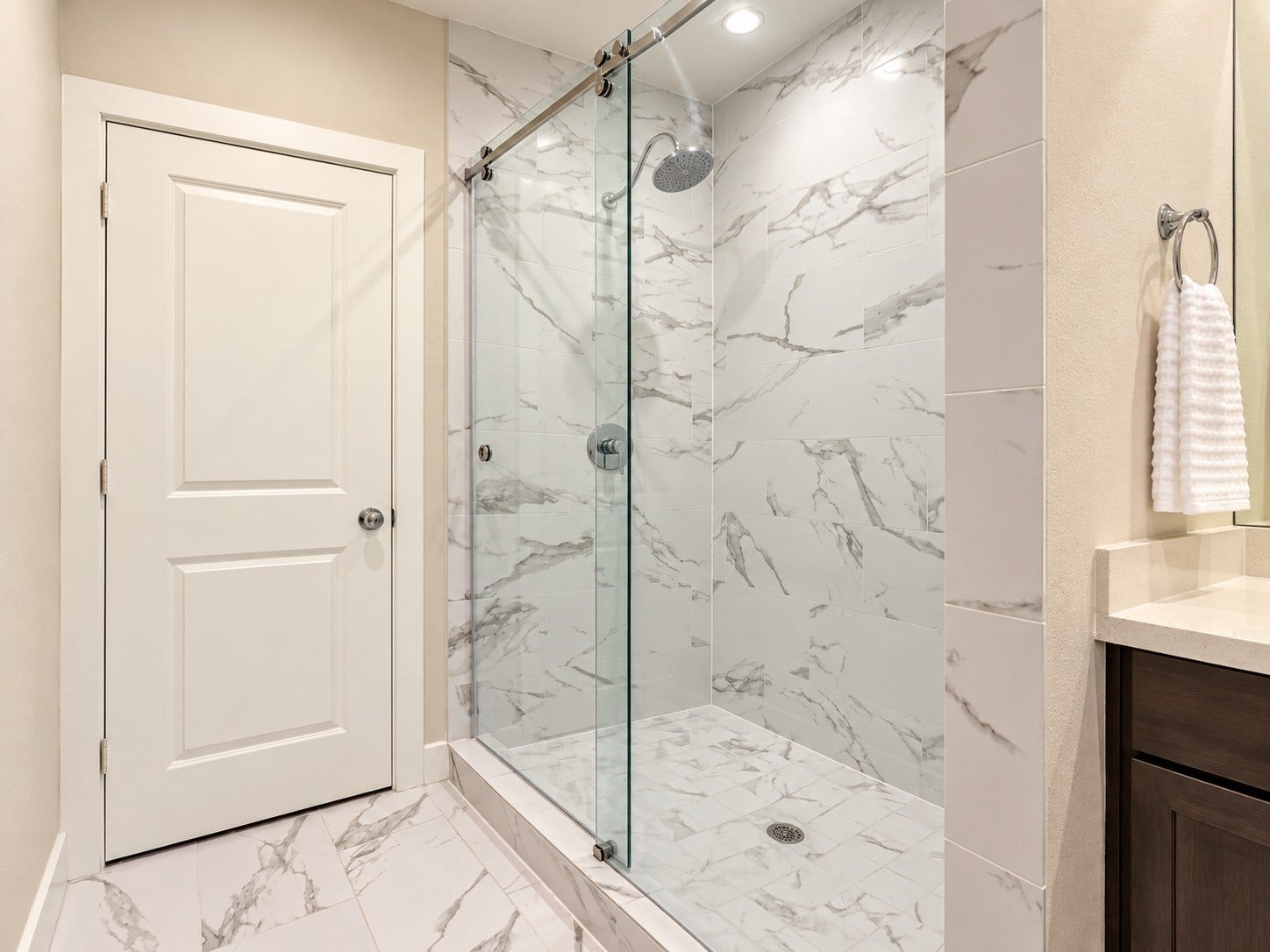 5926 Jasper Jones Way, Houston, TX 77091 Primary bathroom walk-in shower