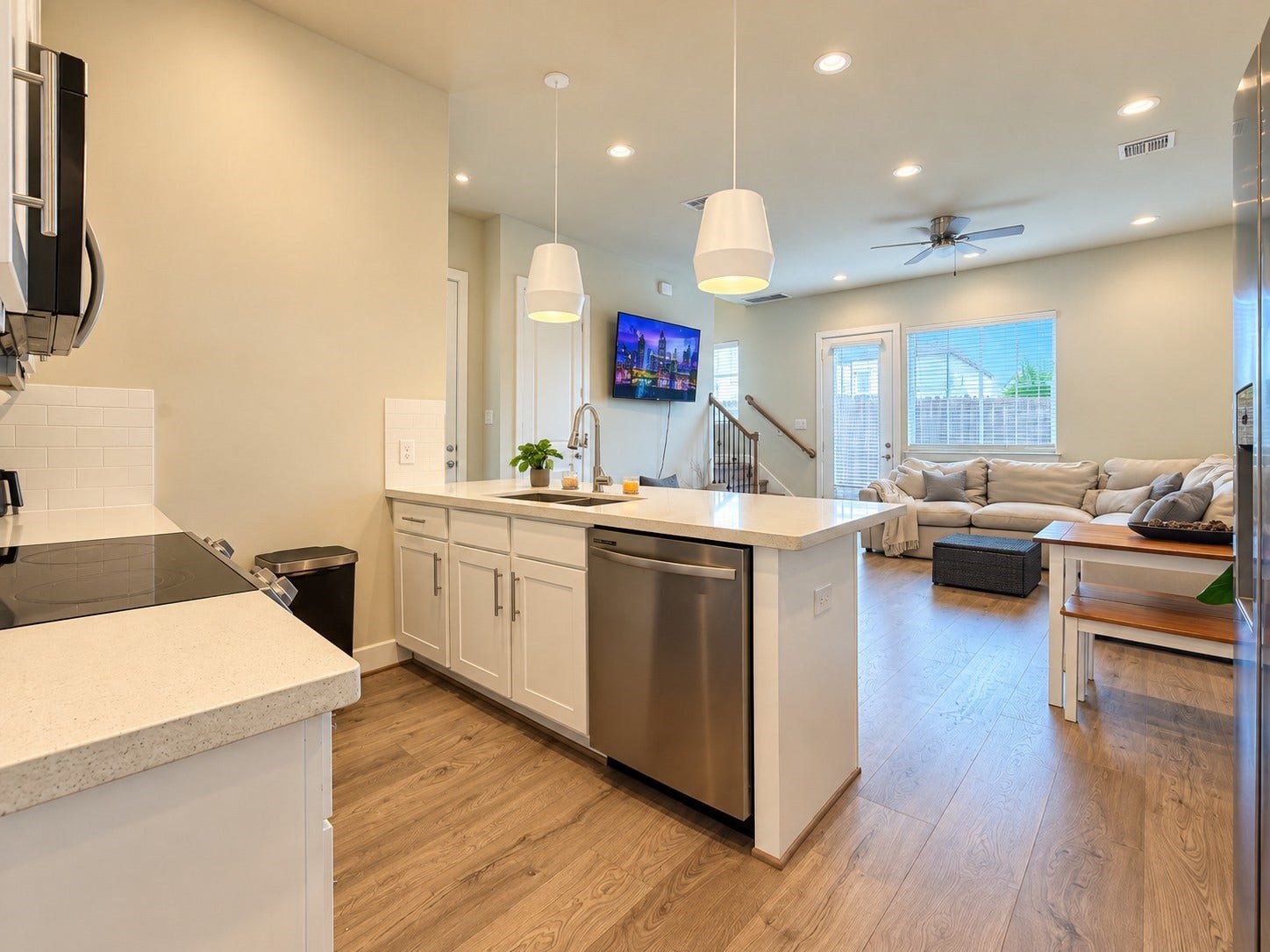 5926 Jasper Jones Way, Houston, TX 77091 5926 Jasper Jones Way, Houston, TX 77091