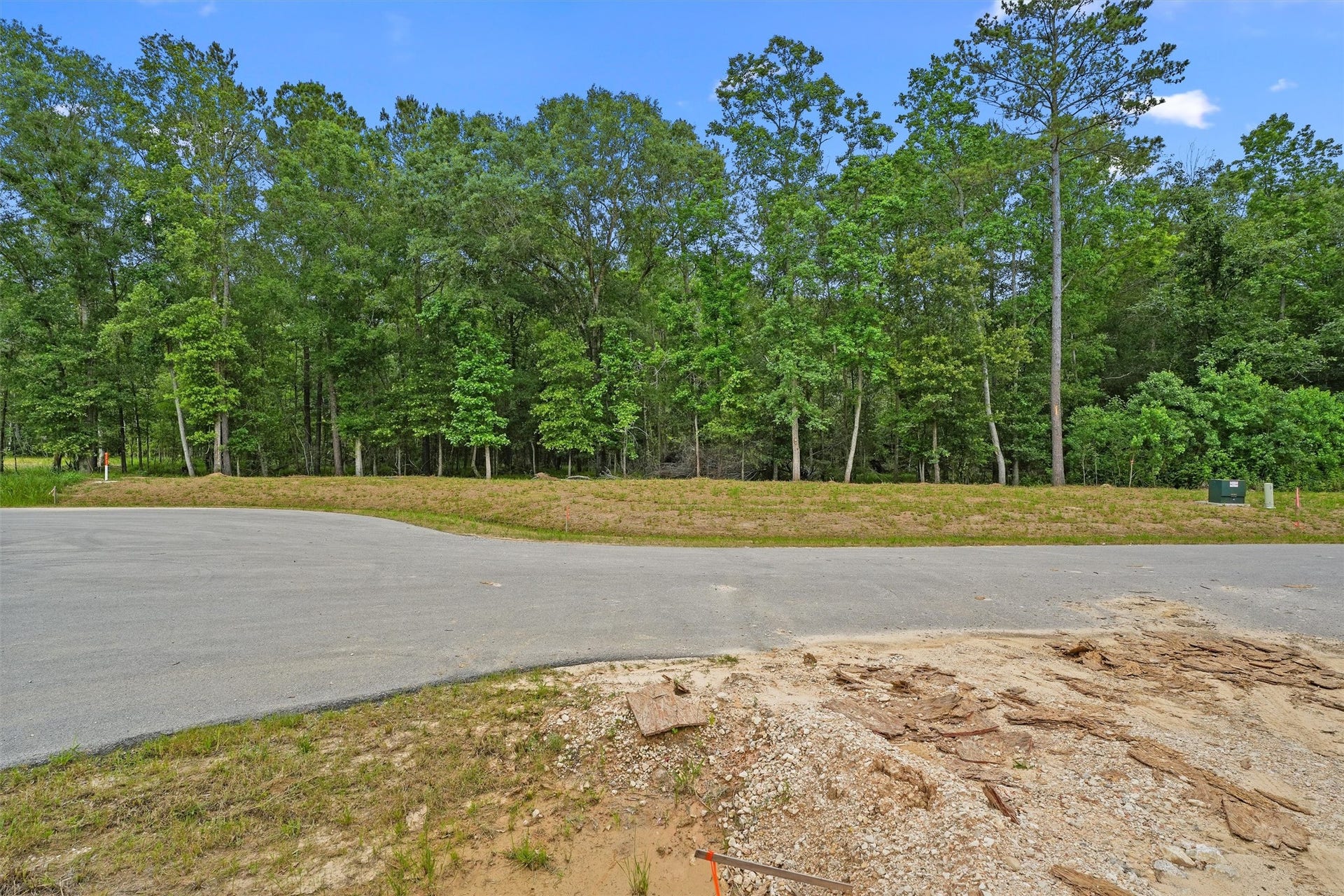 1230 Road 6324, Dayton, TX 77535 Imagine your custom home framed by mature trees on 3.43 acres at 1230 County Road 6324.