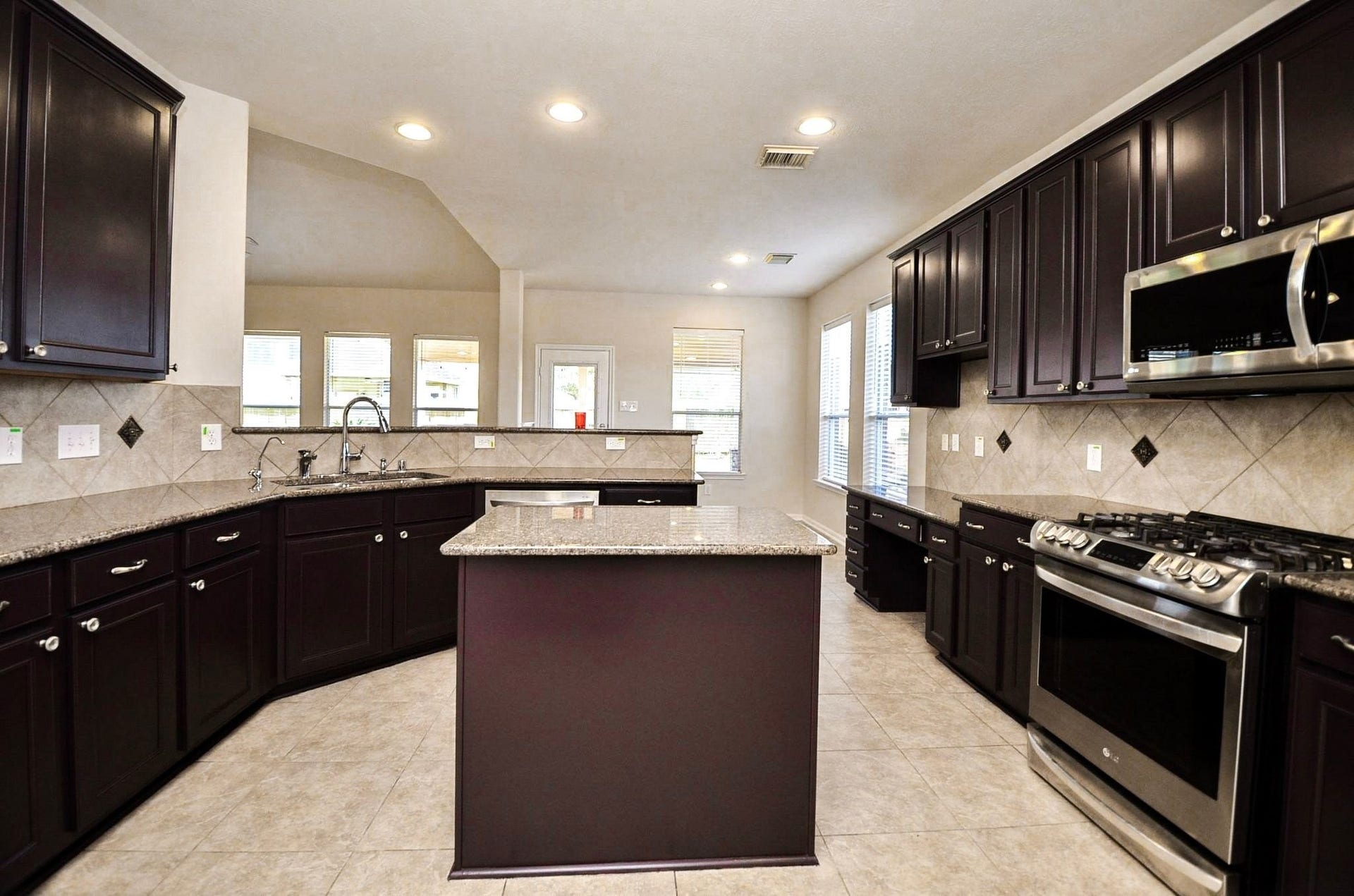 21415 Sierra Bend Drive, Richmond, TX 77407