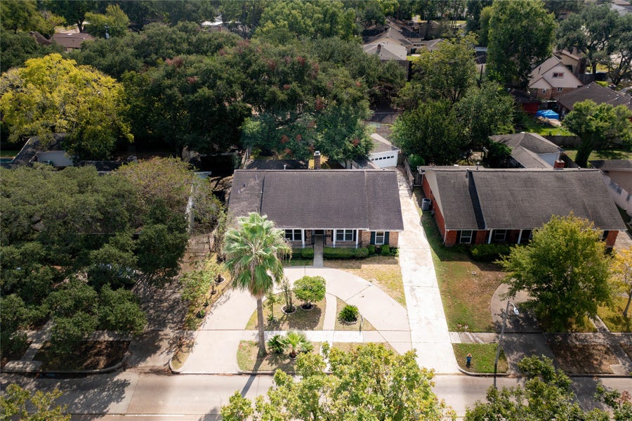 Property photo for 6119 S Braeswood Boulevard, Houston, TX