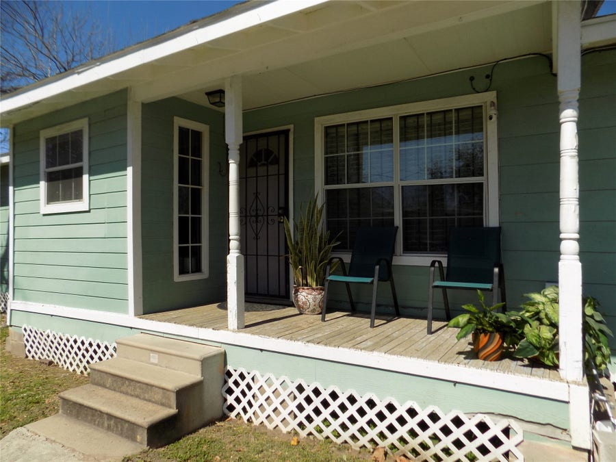Property photo for 5016 Creekmont Drive, Houston, TX
