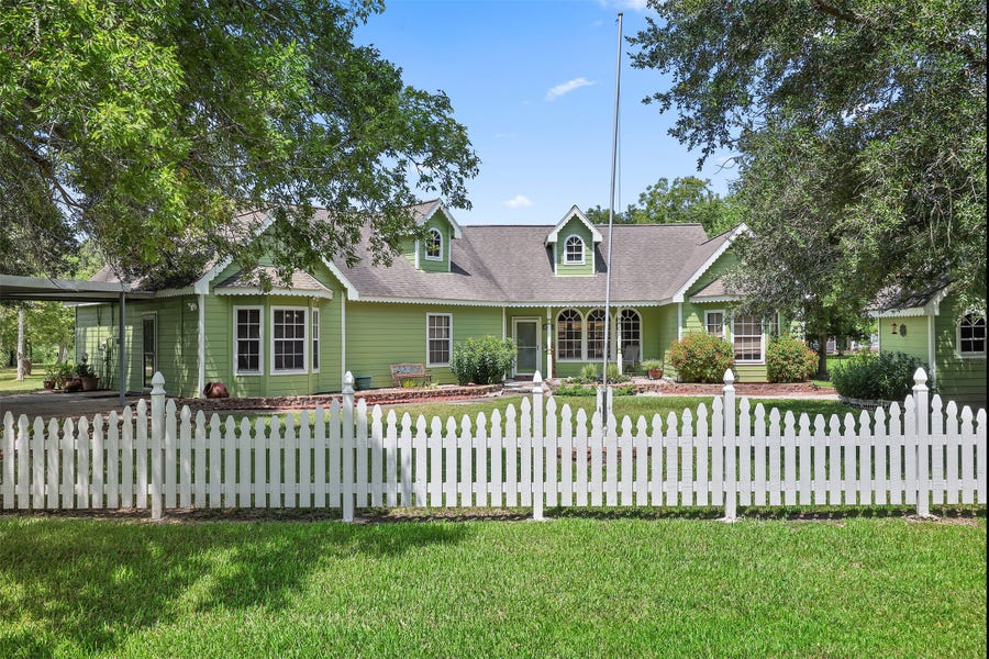 Property photo for 14530 Tallow Street, Santa Fe, TX