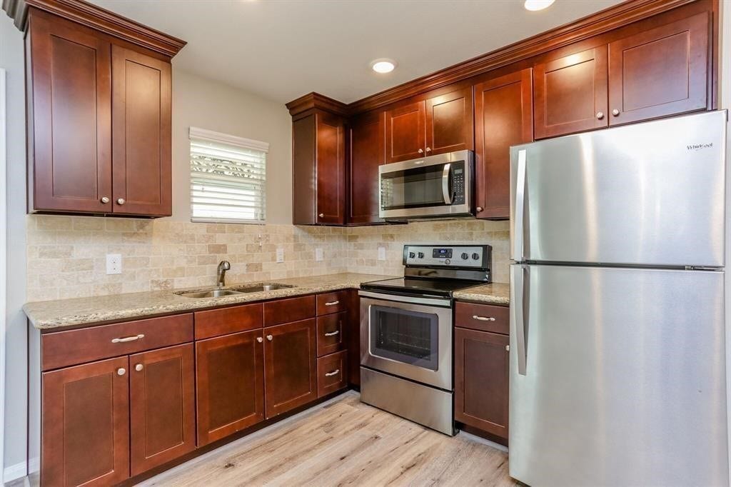 808 1/2 W Main Street, #1, Houston, TX 77006 808 1/2 W Main Street, #1, Houston, TX 77006