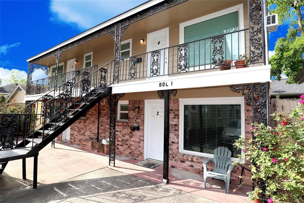 808 1/2 W Main Street, #1, Houston, TX 77006 808 1/2 W Main Street, #1, Houston, TX 77006