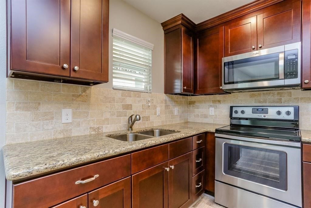 808 1/2 W Main Street, #1, Houston, TX 77006 808 1/2 W Main Street, #1, Houston, TX 77006