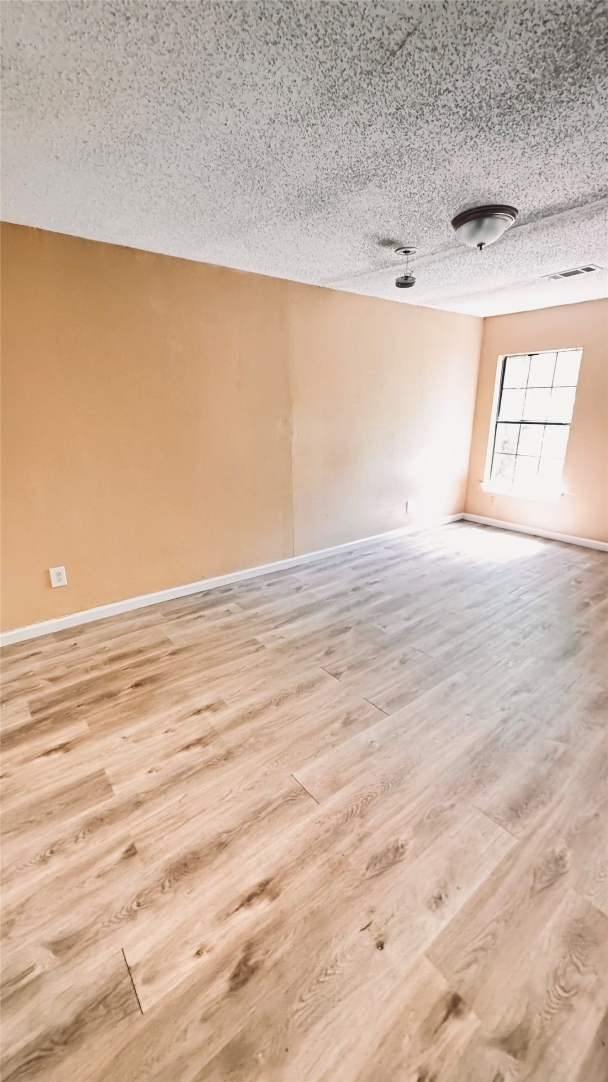 10235 Algiers Road, #4, Houston, TX 77041