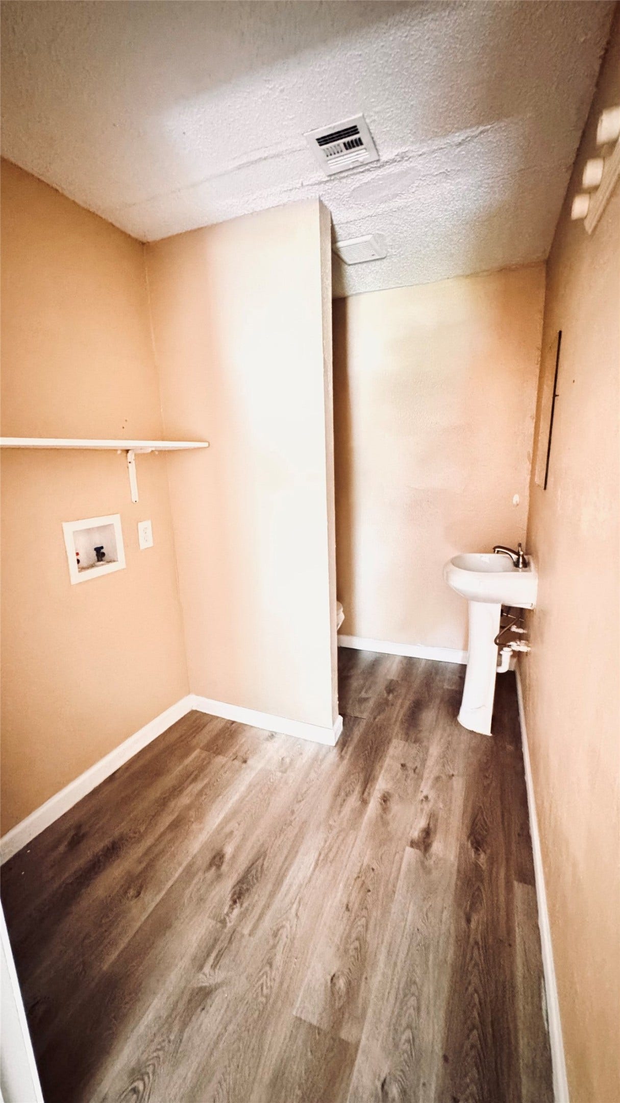 10235 Algiers Road, #4, Houston, TX 77041