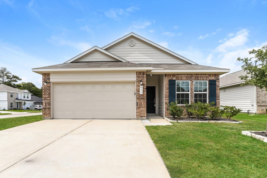 Property photo for 811 Steam Ridge Lane, Tomball, TX