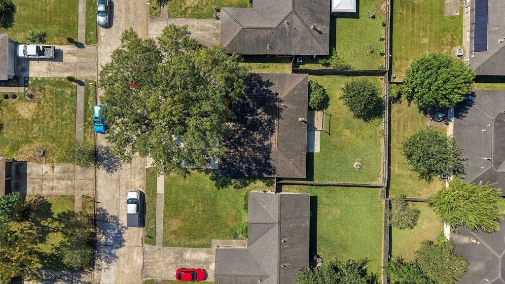 407 Ironbark Drive, Houston, TX 77598 407 Ironbark Drive, Houston, TX 77598