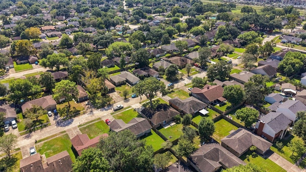 407 Ironbark Drive, Houston, TX 77598 407 Ironbark Drive, Houston, TX 77598