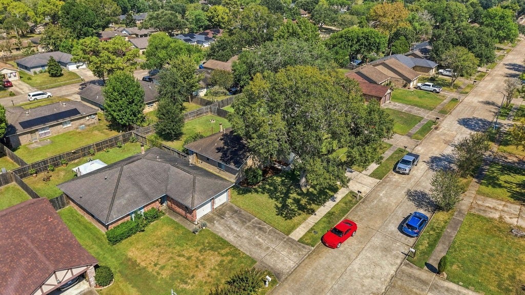 407 Ironbark Drive, Houston, TX 77598 407 Ironbark Drive, Houston, TX 77598