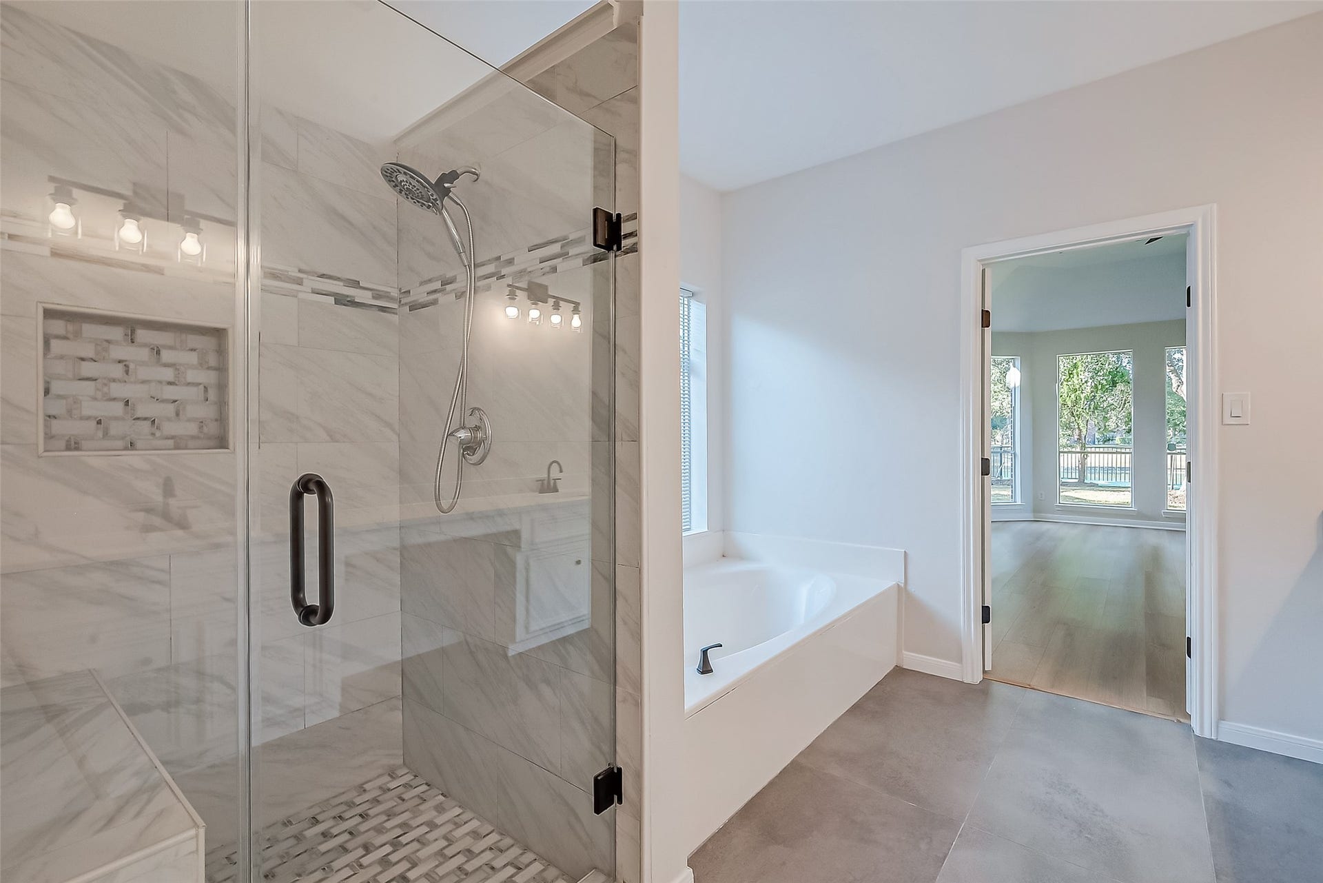 11210 Hundred Bridge Lane, Sugar Land, TX 77498 Primary bathroom