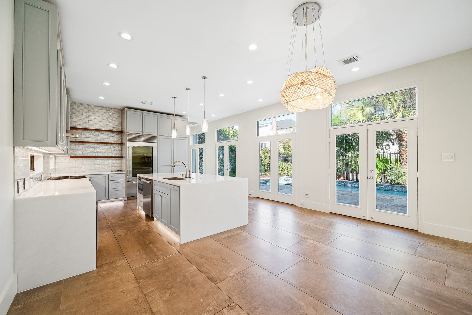235 Malone Street, Houston, TX 77007 235 Malone Street, Houston, TX 77007