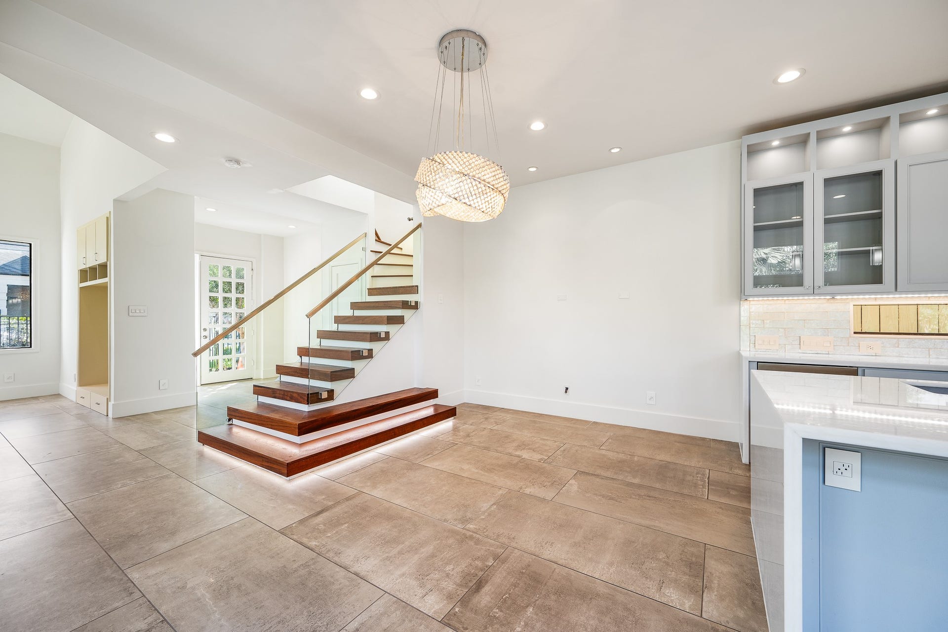 235 Malone Street, Houston, TX 77007 235 Malone Street, Houston, TX 77007