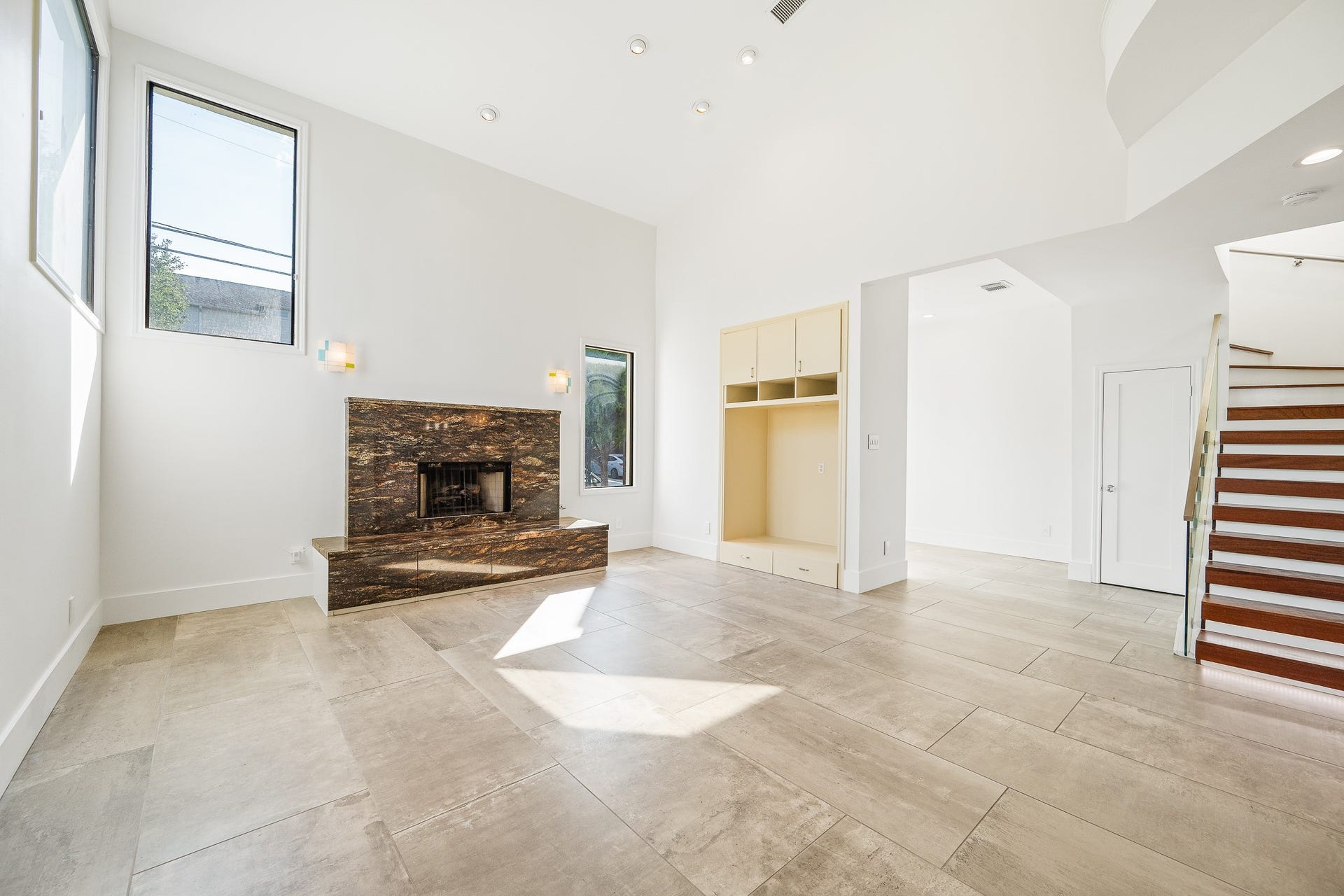 235 Malone Street, Houston, TX 77007 235 Malone Street, Houston, TX 77007