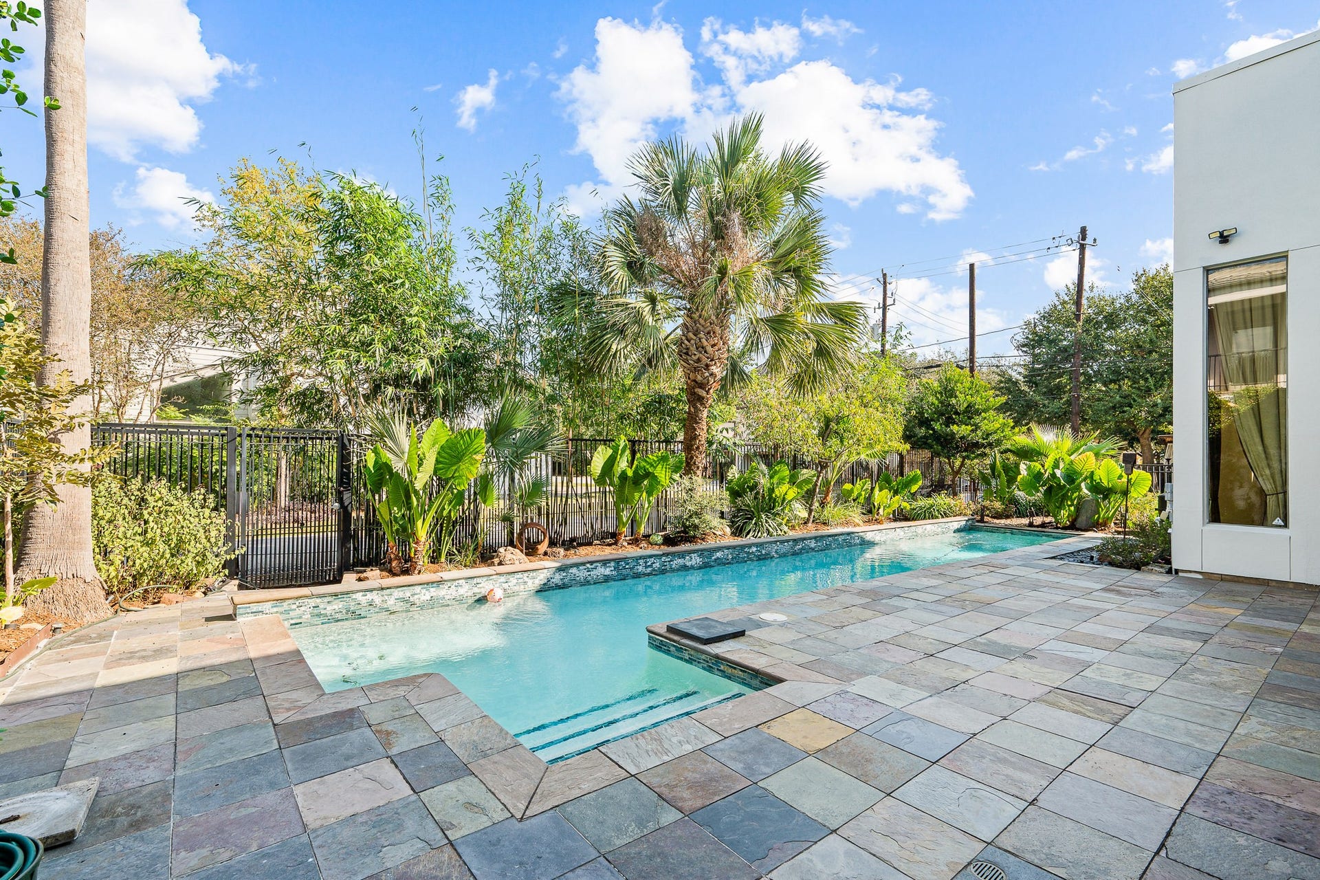 235 Malone Street, Houston, TX 77007 235 Malone Street, Houston, TX 77007