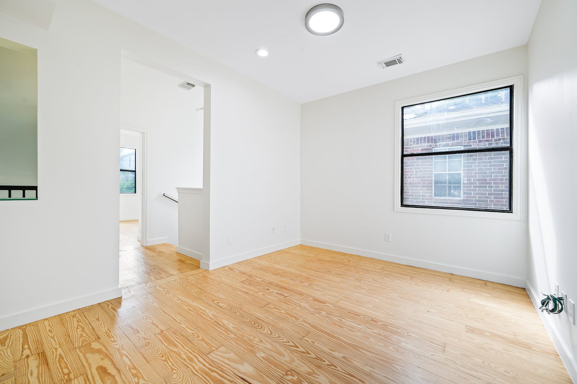 235 Malone Street, Houston, TX 77007 235 Malone Street, Houston, TX 77007