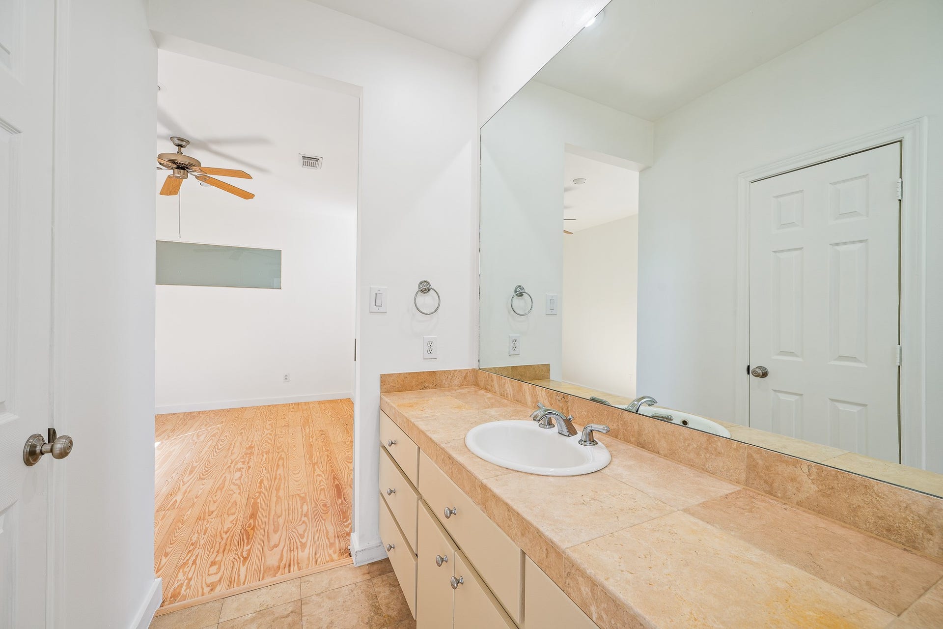 235 Malone Street, Houston, TX 77007 235 Malone Street, Houston, TX 77007