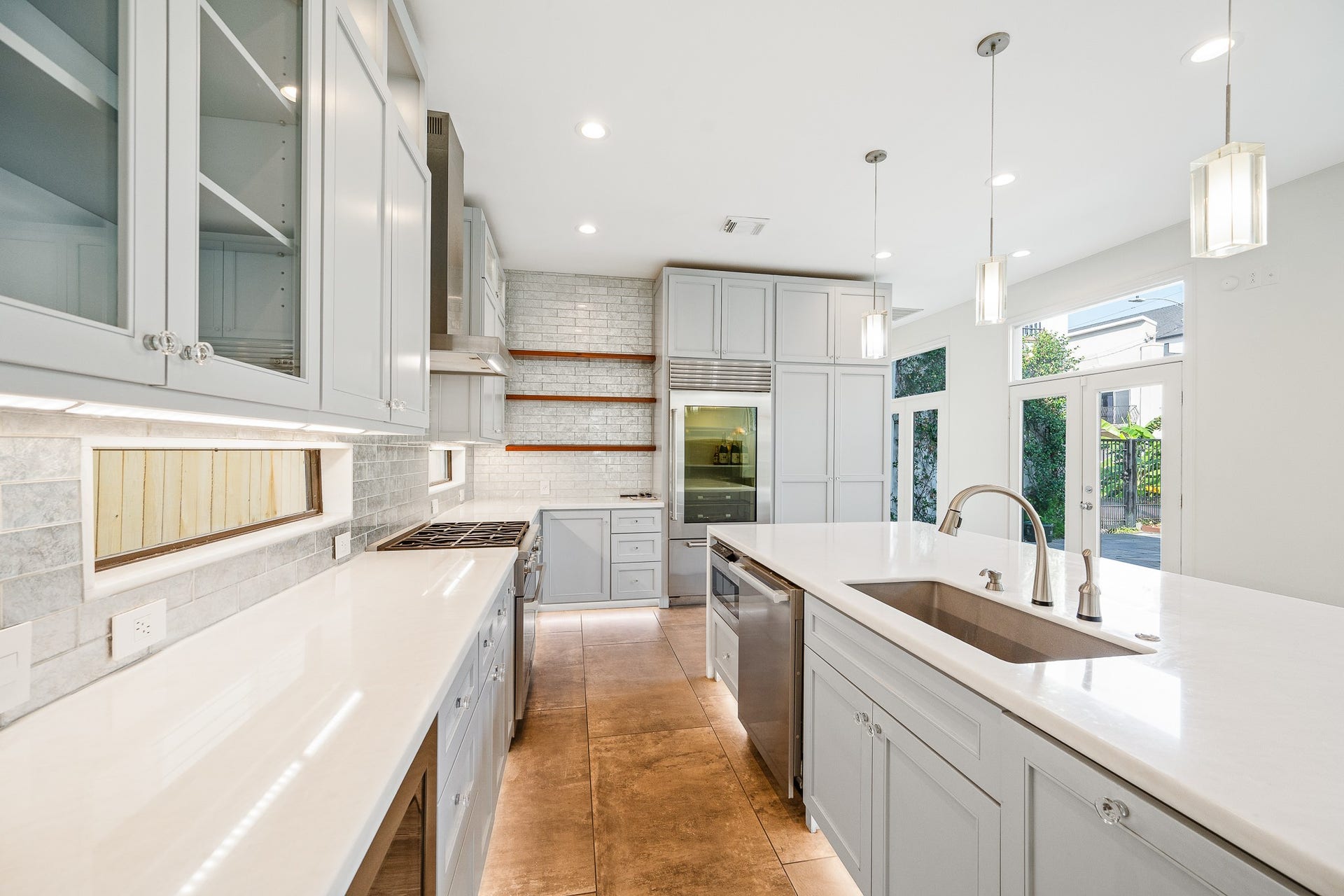 235 Malone Street, Houston, TX 77007 235 Malone Street, Houston, TX 77007