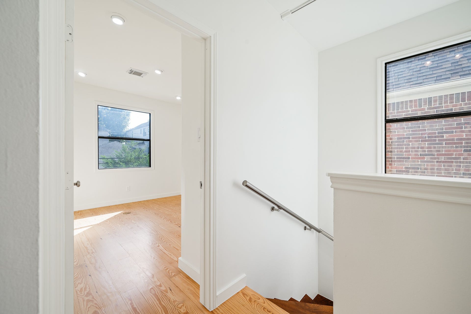 235 Malone Street, Houston, TX 77007 235 Malone Street, Houston, TX 77007