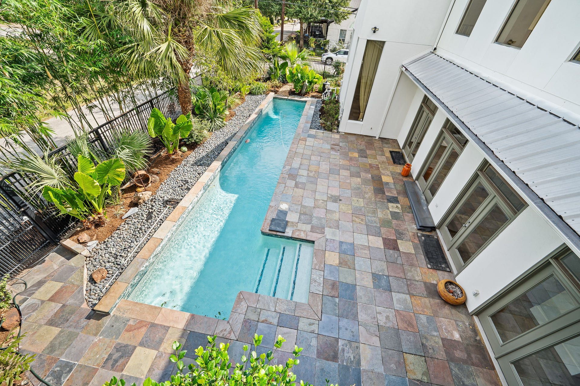 235 Malone Street, Houston, TX 77007 235 Malone Street, Houston, TX 77007