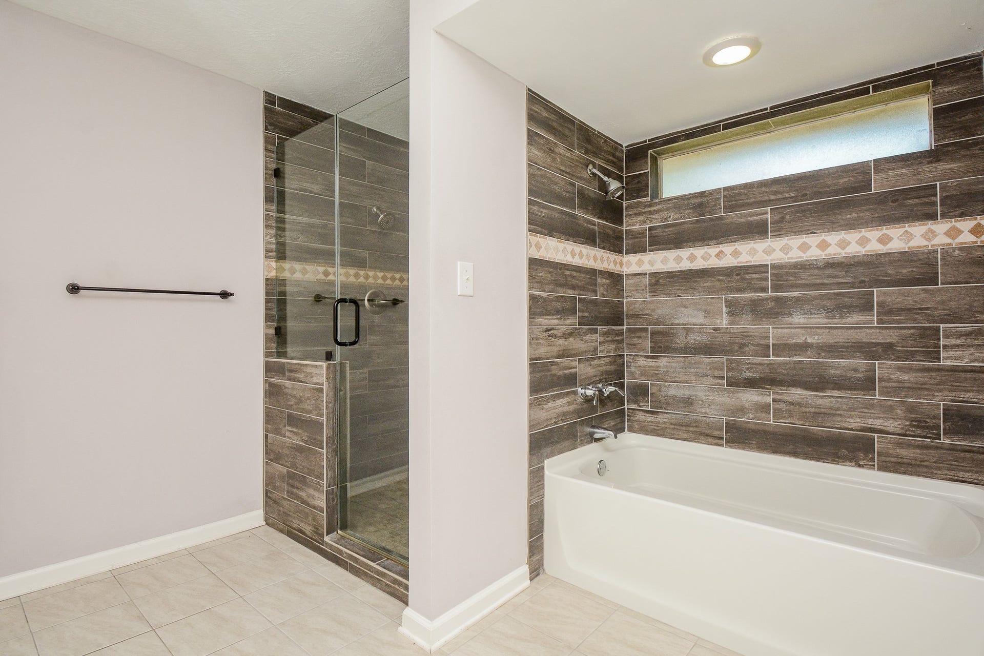 11610 Cypresswood Drive, Houston, TX 77070 11610 Cypresswood Drive, Houston, TX 77070
