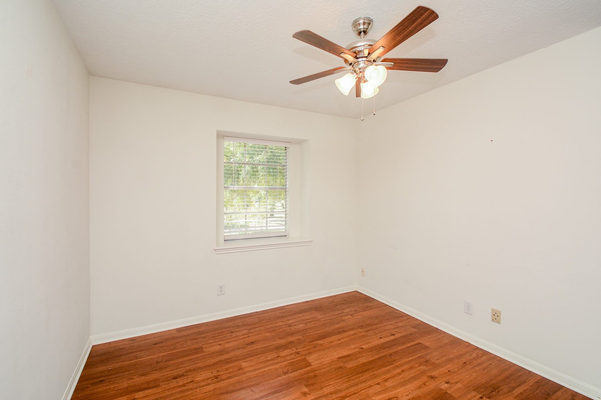 11610 Cypresswood Drive, Houston, TX 77070 11610 Cypresswood Drive, Houston, TX 77070