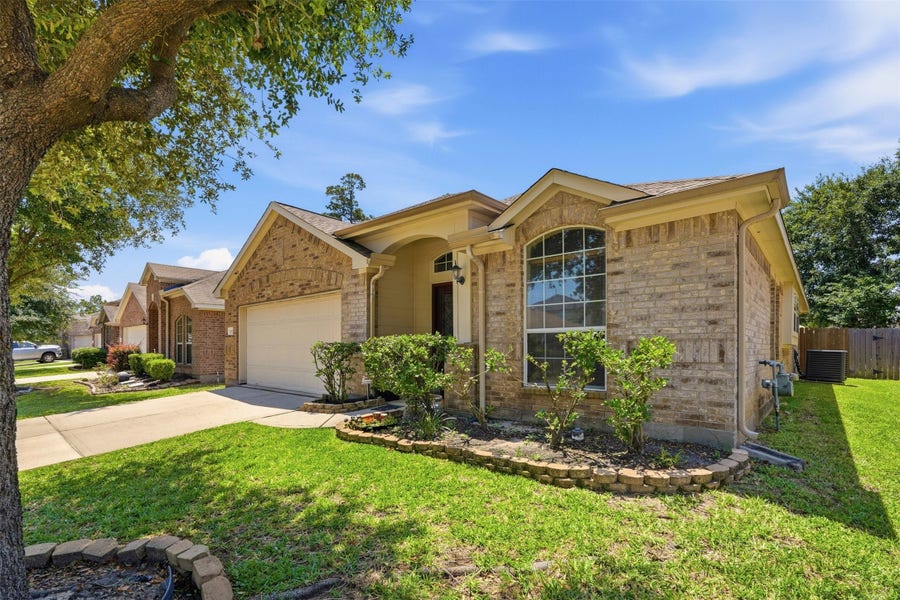 Property photo for 8022 Atwood Hills Lane, Humble, TX