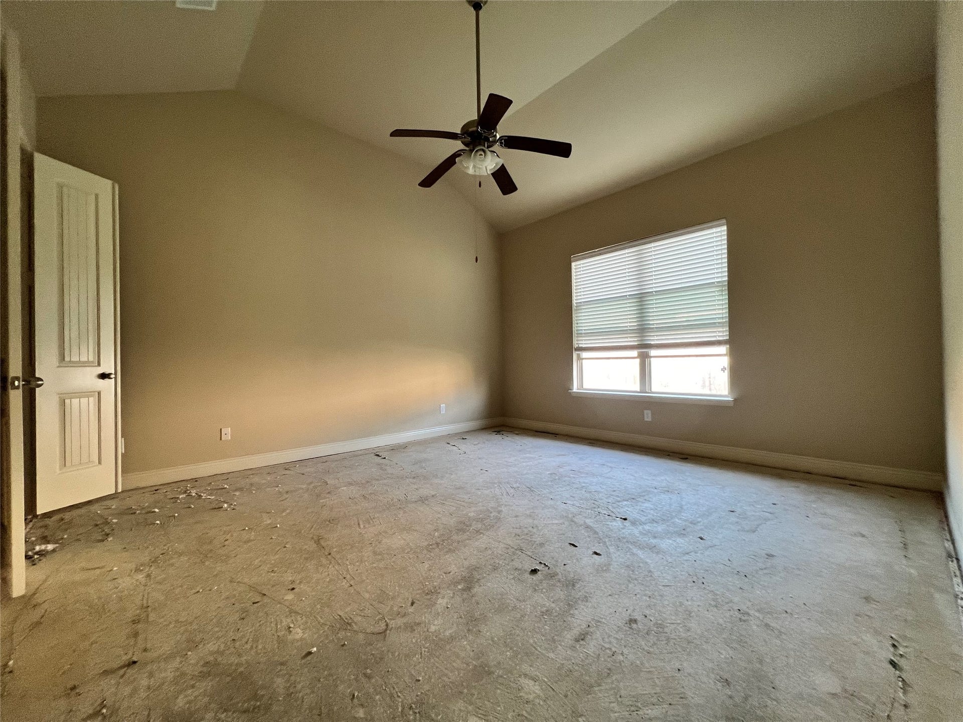 715 Marbrook Saddle Lane, League City, TX 77573 Primary bathroom