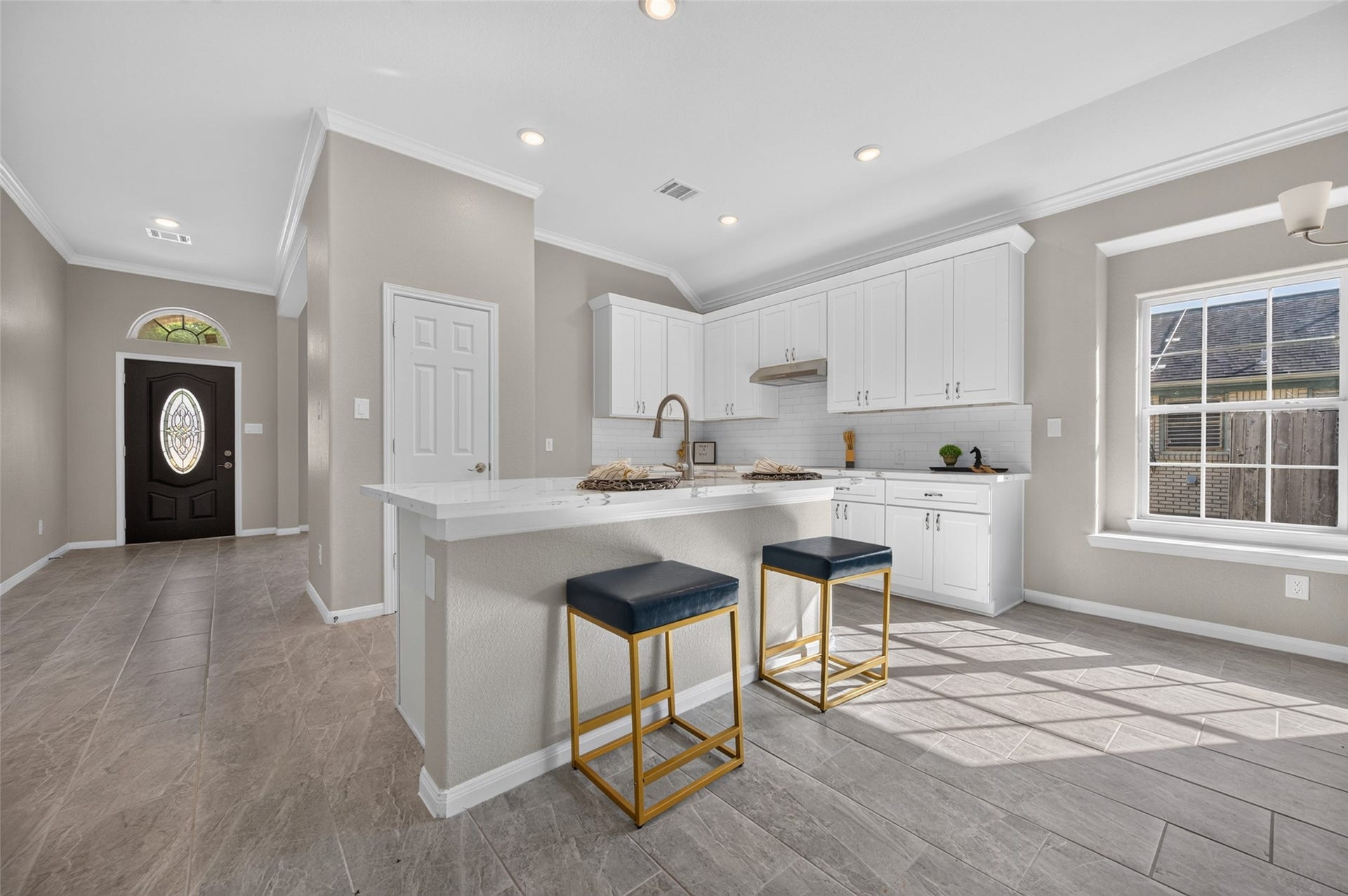 710 Hackberry Street, La Marque, TX 77568 710 Hackberry Street, La Marque, TX 77568