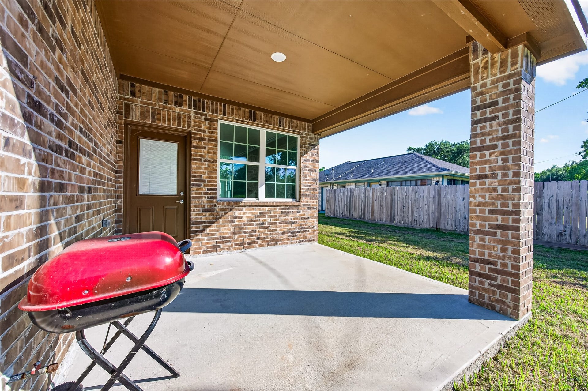 710 Hackberry Street, La Marque, TX 77568 710 Hackberry Street, La Marque, TX 77568