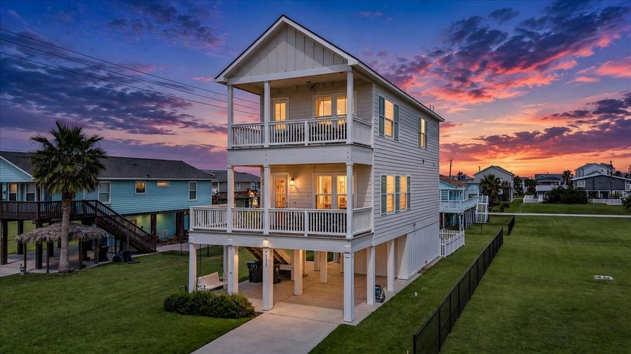 Property photo for 4219 Grayson Drive, Galveston, TX
