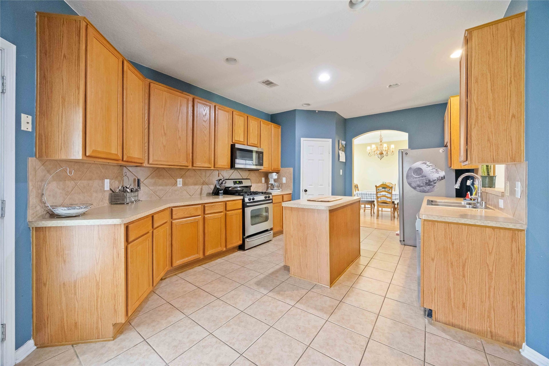 Kitchen access to formal dining room.