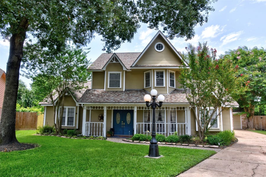 Property photo for 12010 Windlake Court, Houston, TX
