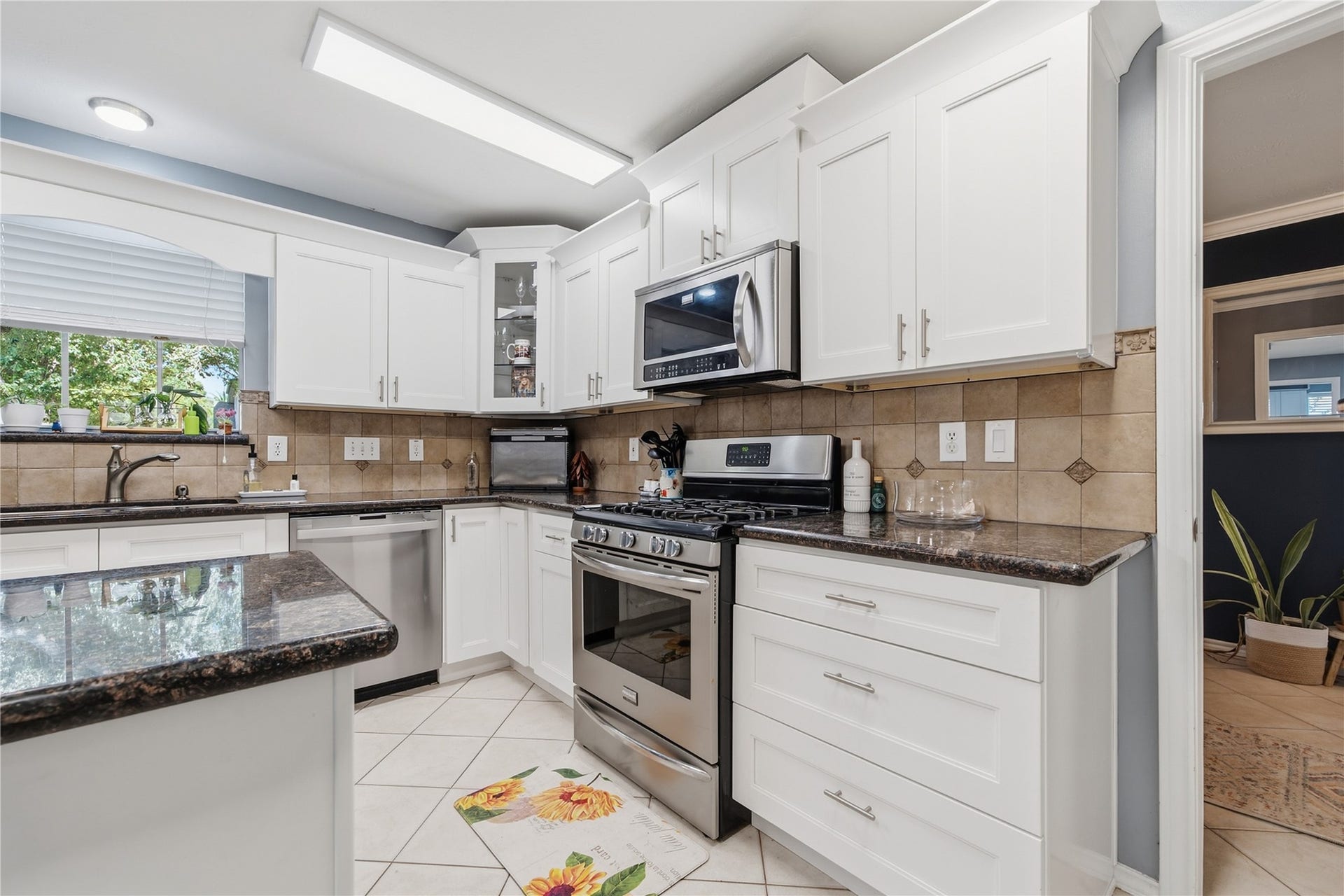 405 Regency Court, Friendswood, TX 77546 405 Regency Court, Friendswood, TX 77546