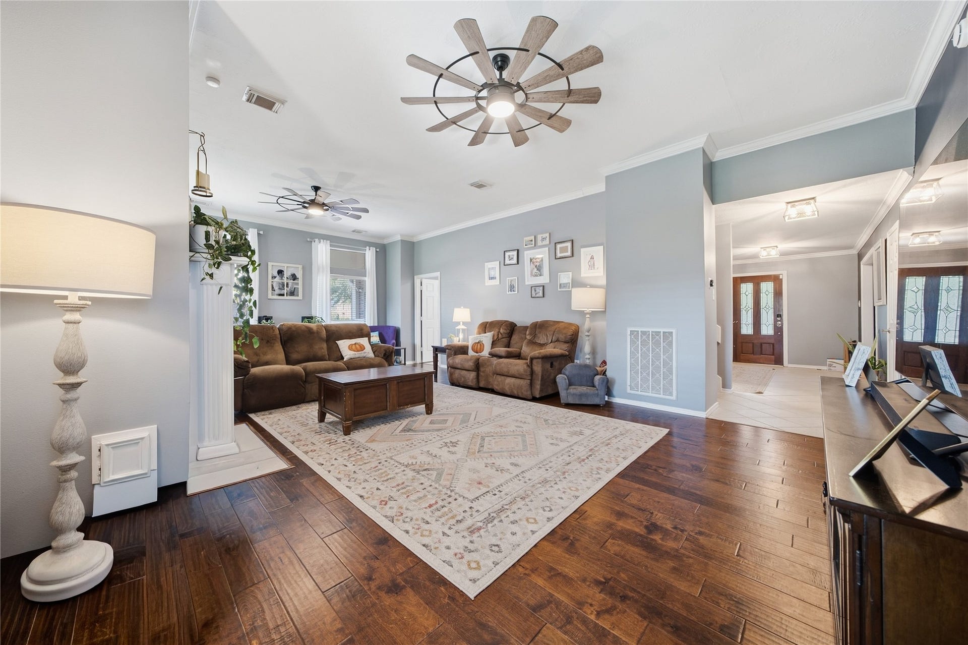 405 Regency Court, Friendswood, TX 77546 405 Regency Court, Friendswood, TX 77546