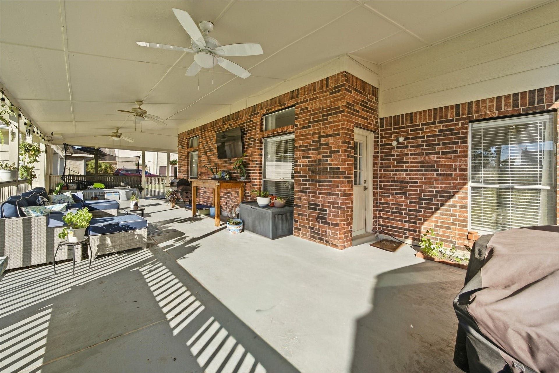405 Regency Court, Friendswood, TX 77546 405 Regency Court, Friendswood, TX 77546
