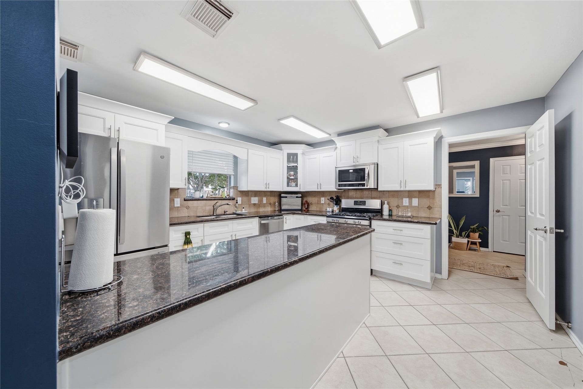 405 Regency Court, Friendswood, TX 77546 405 Regency Court, Friendswood, TX 77546